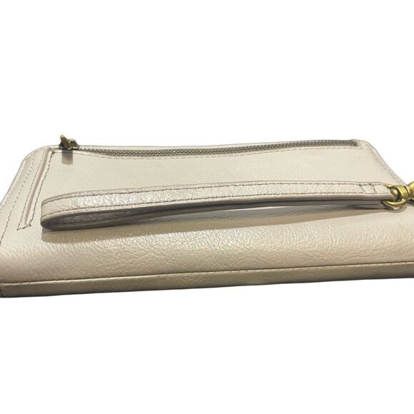 Fossil Leather Wristlet Wallet - Picture 4 of 7